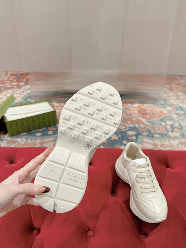 グッチ靴着用イメージ